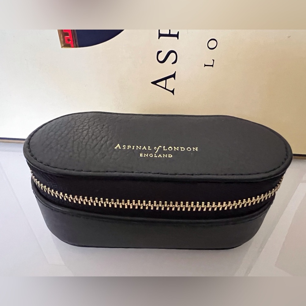 Aspinal of London. Tidy All. Lipstick/jewelry case.
